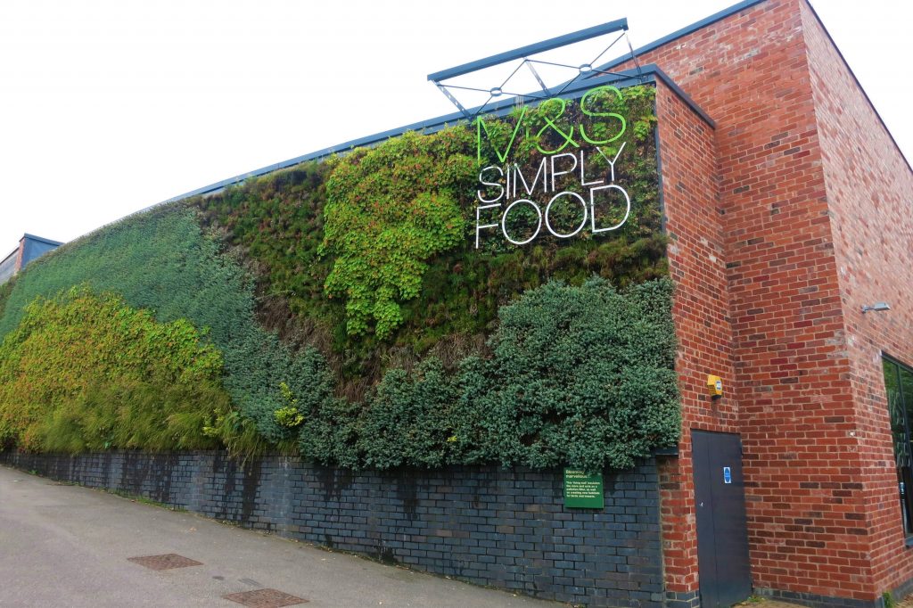 arquiteura sustentável em loja na inglaterra