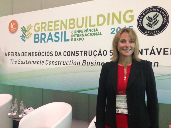 Debra Gondeck-Becker fala sobre suas experiências com LEED