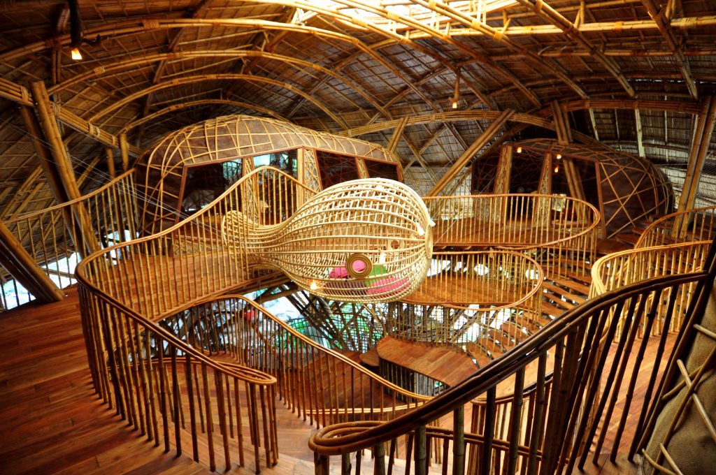 construção com bambu na Tailândia