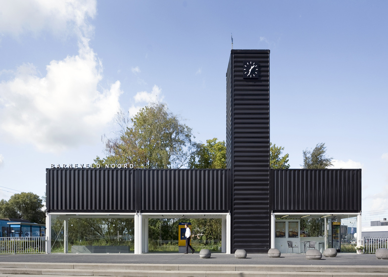 Estação de trem em contêineres na Holanda