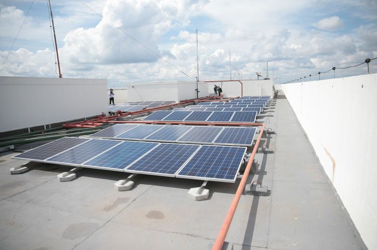 Primeira usina solar em prédio do governo federal