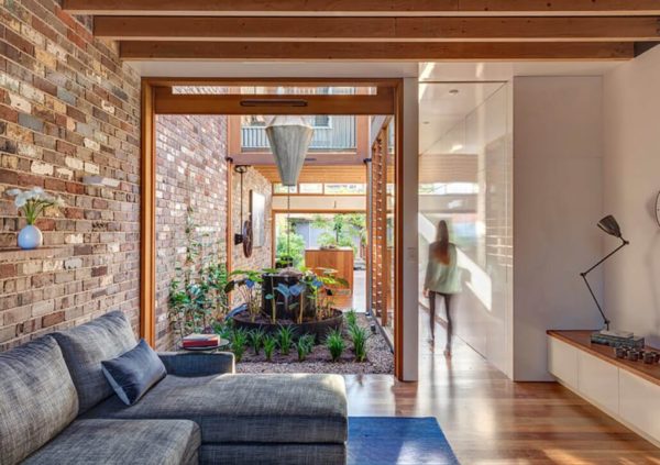 casa autossustentável interior 