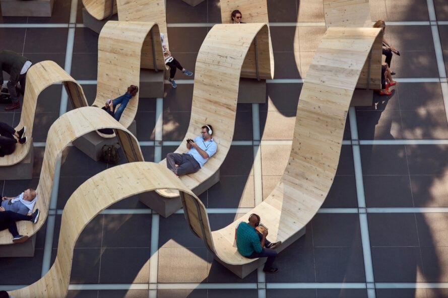 banco com reaproveitamento de andaimes