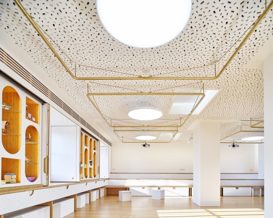 Centro de aprendizado de arquitetura em Londres é construído com materiais ecológicos