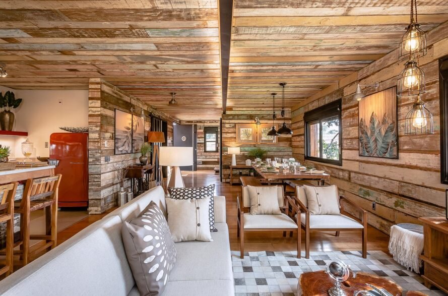 interior com madeira de demolição