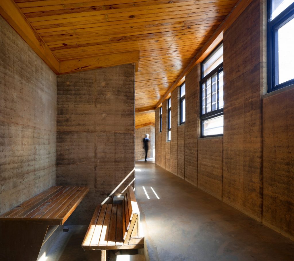 Interior do hospital de terra