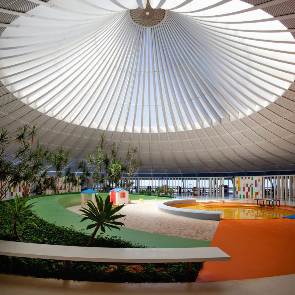 Centro de Reabilitação Sarah Kubitschek Lago Norte, Lelé - Brasília/DF, 2003 - Foto: Nelson Kon