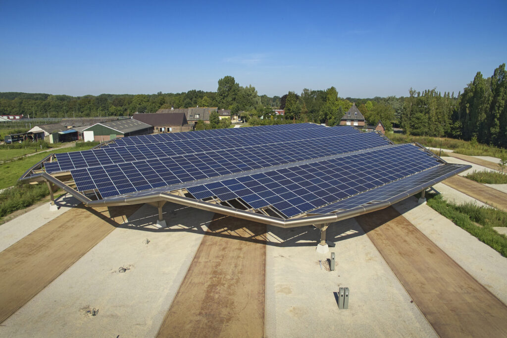 Edifício desmontável do banco Triodos energia solar