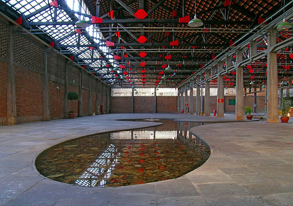 espelho dagua sesc pompeia