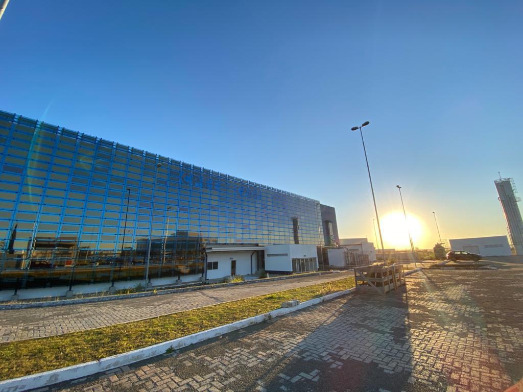 Maior fachada de vidro com filmes solares do mundo