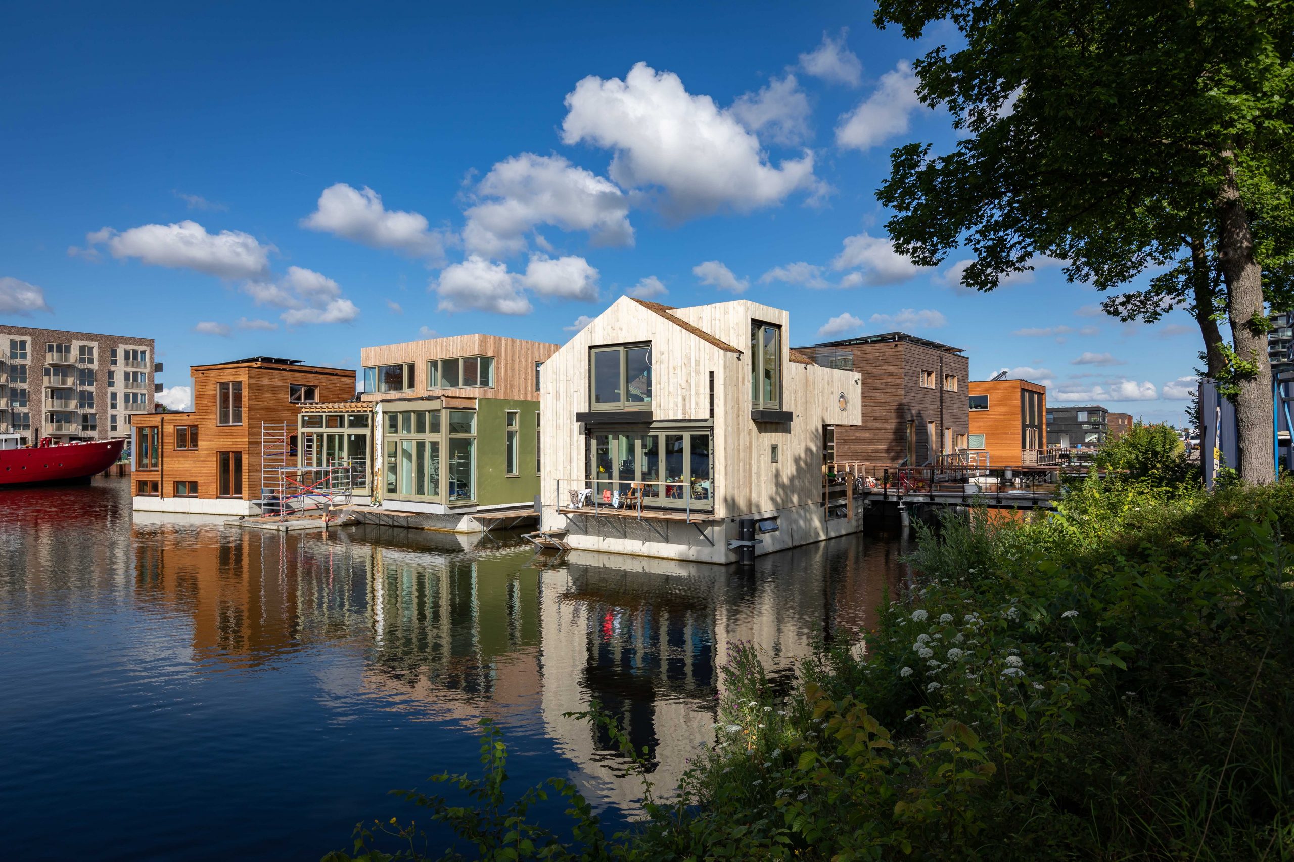 bairro flutuante e sustentável em Amsterdã