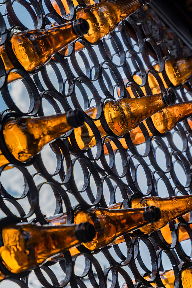 Materiais reciclados são destaque em projeto de Café na Tailândia