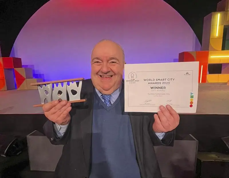 Curitiba ganha o título de Cidade Mais Inteligente do Mundo 2023